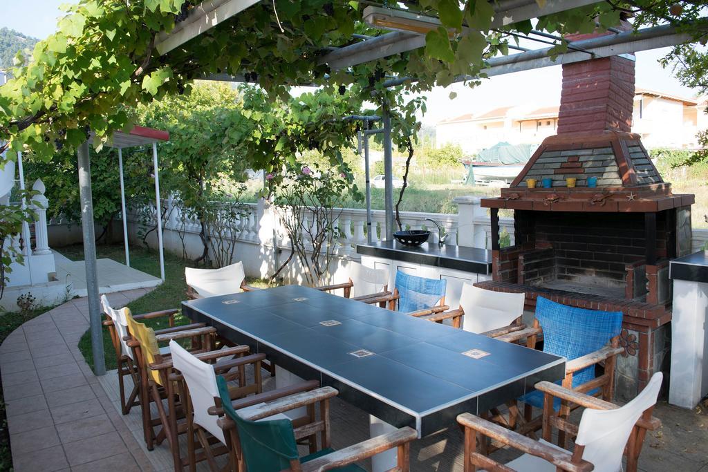 Nereids Apartments And Studios Chrysi Ammoudia Exterior photo