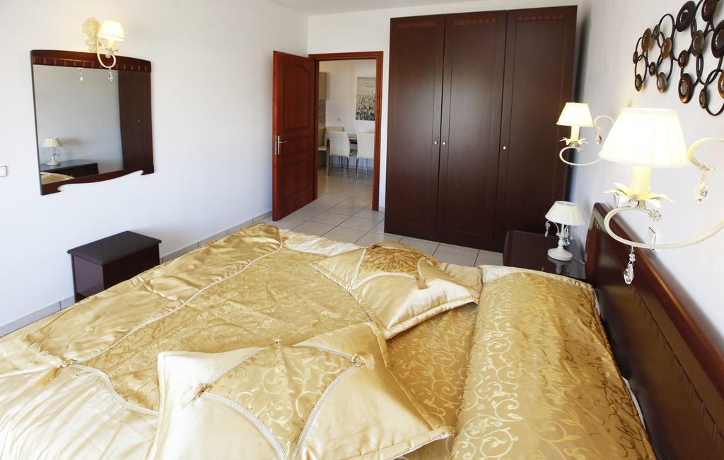 Nereids Apartments And Studios Chrysi Ammoudia Exterior photo