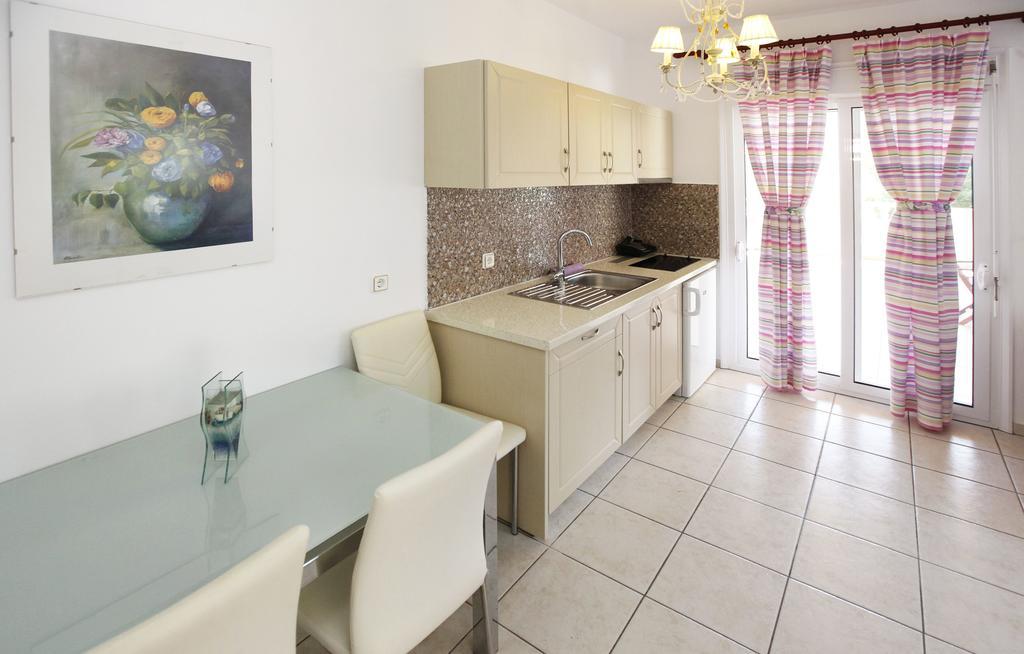 Nereids Apartments And Studios Chrysi Ammoudia Exterior photo