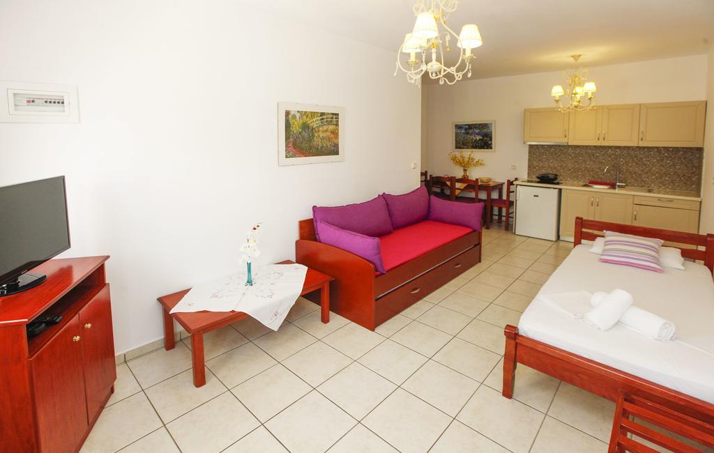 Nereids Apartments And Studios Chrysi Ammoudia Exterior photo