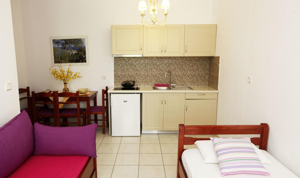 Nereids Apartments And Studios Chrysi Ammoudia Exterior photo